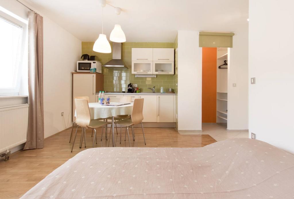 Apartment Rainbow Studio Ljubljana Rom bilde